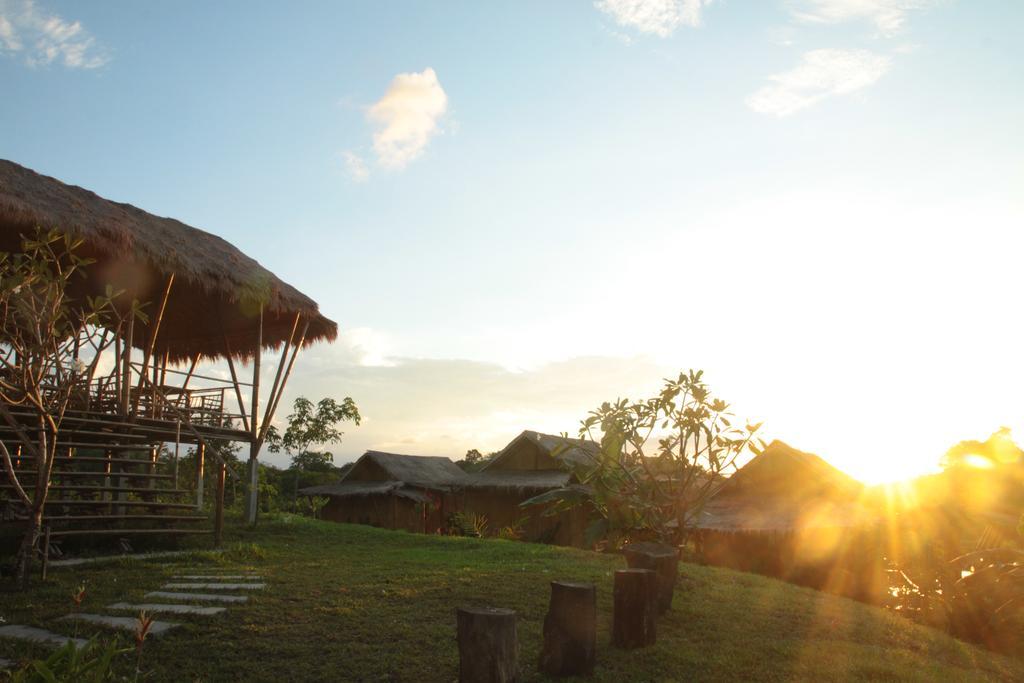 Phuree Hut パヤム島 部屋 写真