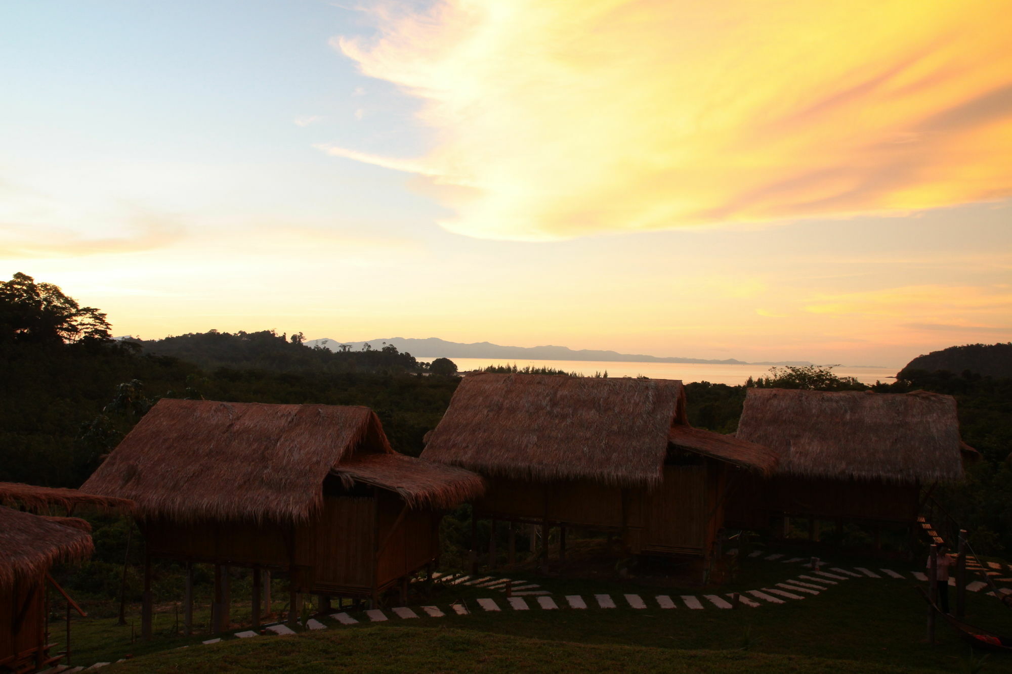 Phuree Hut パヤム島 エクステリア 写真