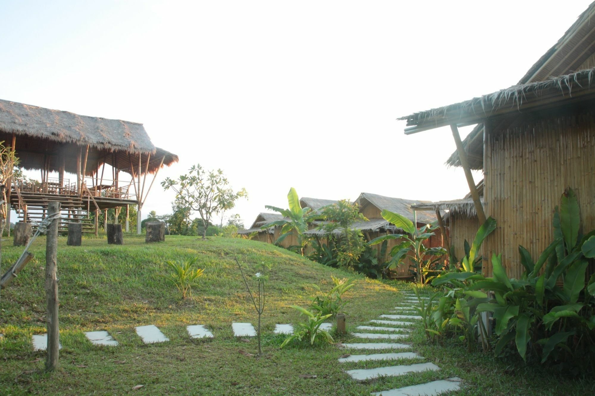 Phuree Hut パヤム島 エクステリア 写真